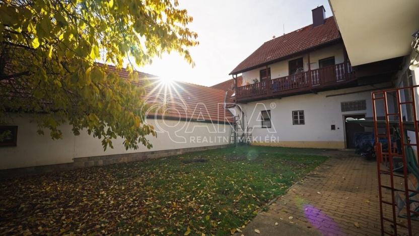 Prodej bytu 3+1, Křemže, Náměstí, 69 m2