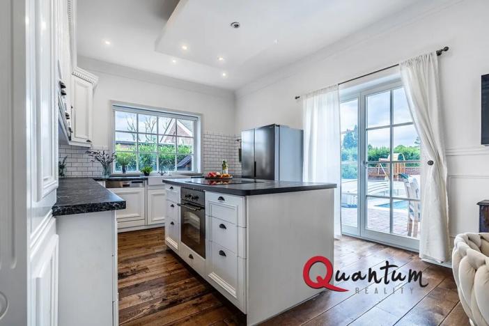 Prodej rodinného domu, Praha - Horní Počernice, Na Myšině, 327 m2