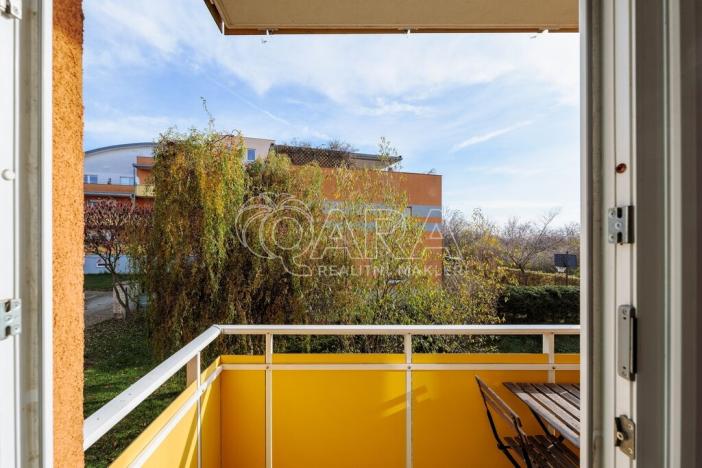 Pronájem bytu 1+kk, Praha - Kyje, Sicherova, 38 m2