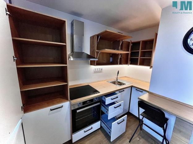 Pronájem bytu 1+1, Třebíč, Jar. Ježka, 38 m2