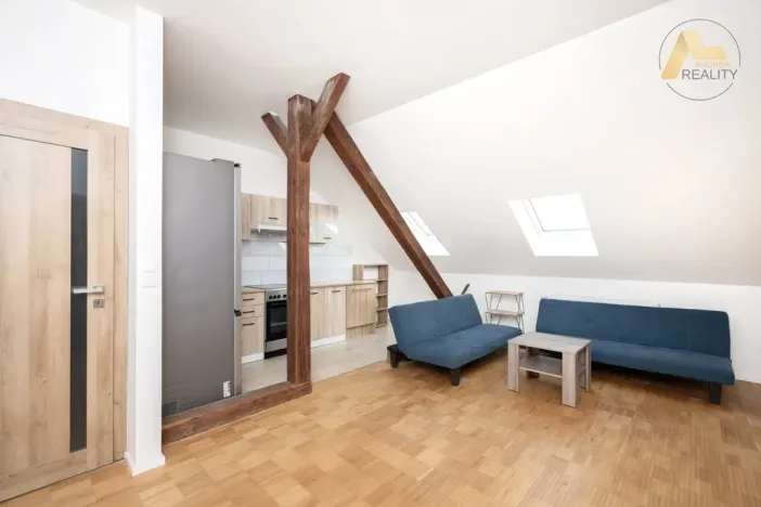 Pronájem bytu 3+kk, Písek, Husovo nám., 70 m2