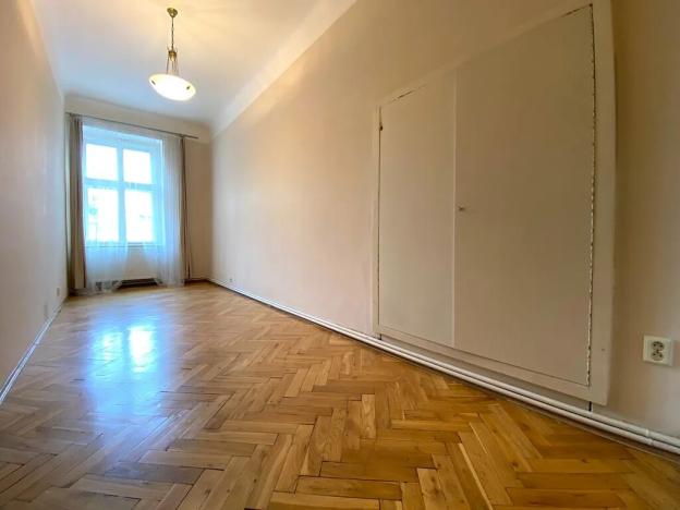 Pronájem bytu 3+1, Praha - Malá Strana, Malostranské náměstí, 113 m2