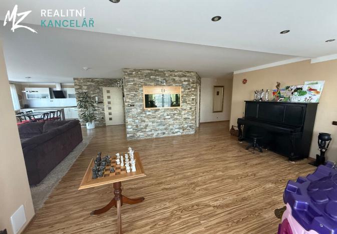 Prodej rodinného domu, Mrsklesy, 437 m2