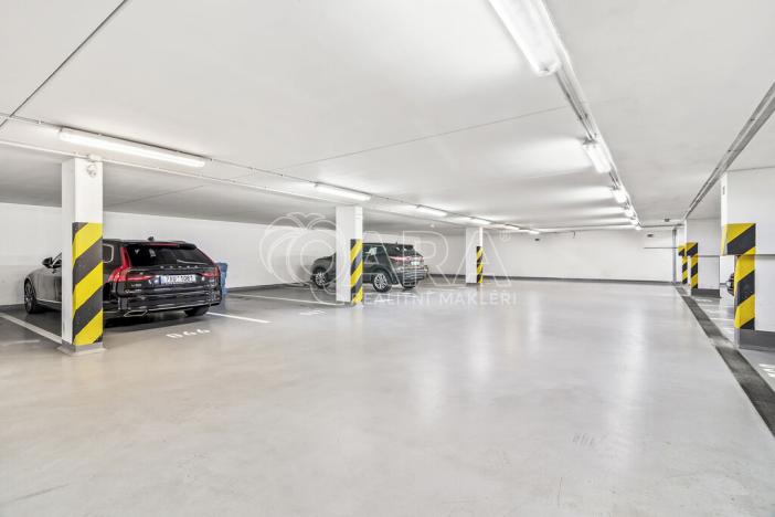 Pronájem bytu 3+kk, Praha - Uhříněves, Václava Trojana, 83 m2