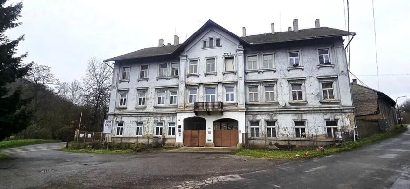 Prodej bytu 3+1, Zákolany, 82 m2