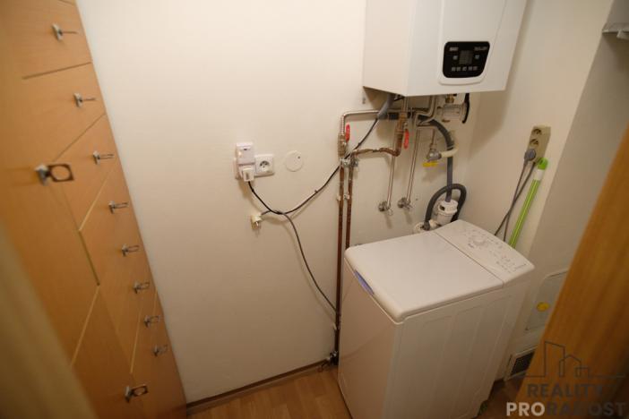 Pronájem bytu 2+kk, Olomouc, Novosadský dvůr, 51 m2