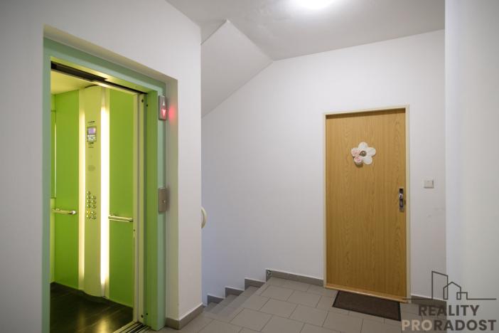 Pronájem bytu 2+kk, Olomouc, Novosadský dvůr, 51 m2