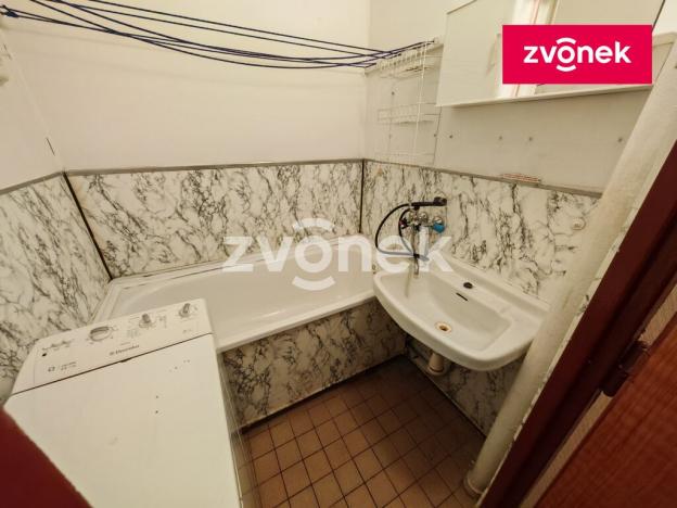 Prodej bytu 2+1, Zlín - Malenovice, třída 3. května, 48 m2