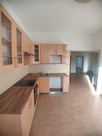 Pronájem bytu 2+1, Tábor, Farského, 73 m2