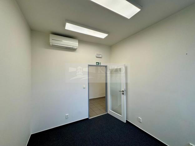 Pronájem kanceláře, Mladá Boleslav - Mladá Boleslav II, Máchova, 126 m2