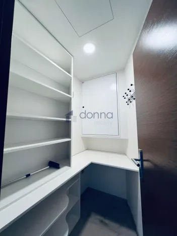 Pronájem bytu 2+kk, Praha, Křížová, 66 m2