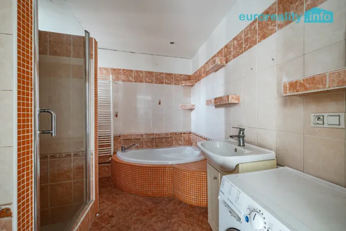 Prodej rodinného domu, Dolní Žandov, 167 m2