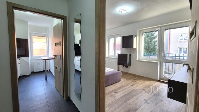 Pronájem bytu 2+1, Písek, Švantlova, 45 m2