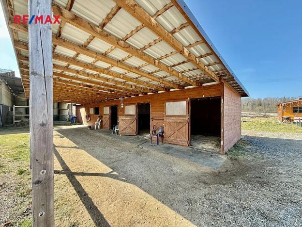 Prodej pozemku, Spálené Poříčí, 166477 m2