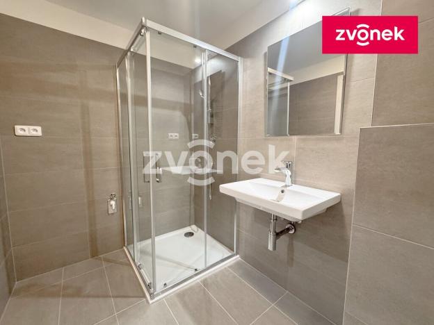 Pronájem bytu 1+kk, Zlín, Nad Stráněmi, 37 m2