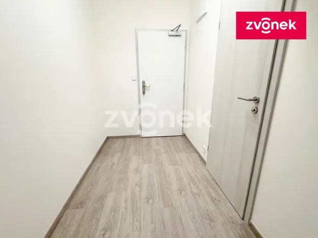 Pronájem bytu 1+kk, Zlín, Nad Stráněmi, 37 m2