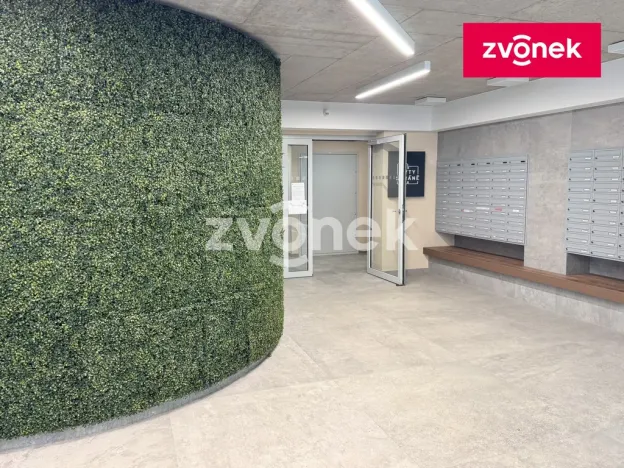 Pronájem bytu 1+kk, Zlín, Nad Stráněmi, 37 m2