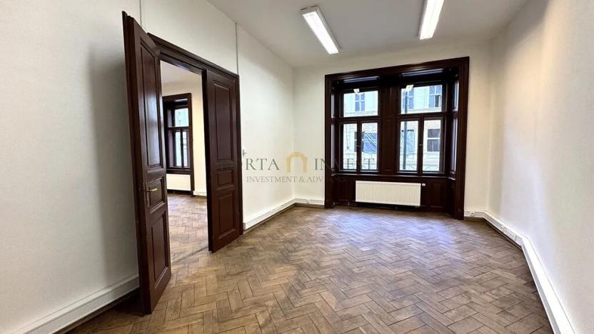 Pronájem kanceláře, Praha - Nové Město, Žitná, 166 m2