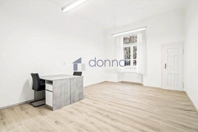 Pronájem kanceláře, Praha, Kodaňská, 63 m2