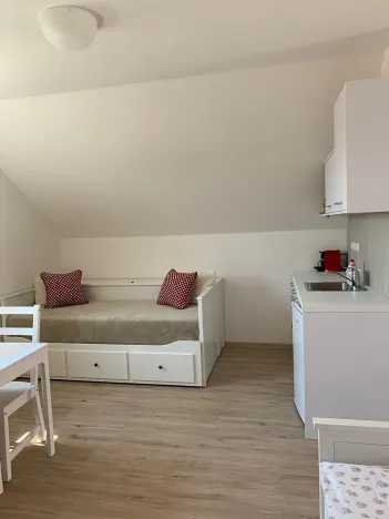 Prodej vinného sklepa, Čejkovice, 66 m2