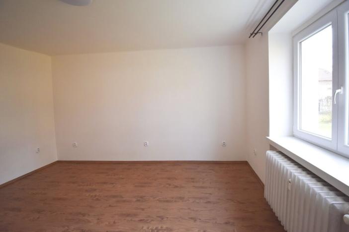 Pronájem bytu 1+1, Tlučná, V Rybníčkách, 30 m2