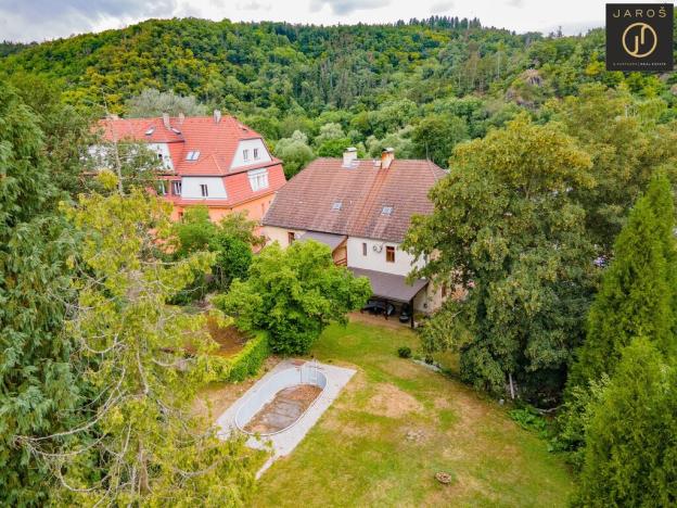 Prodej rodinného domu, Roztoky, 300 m2