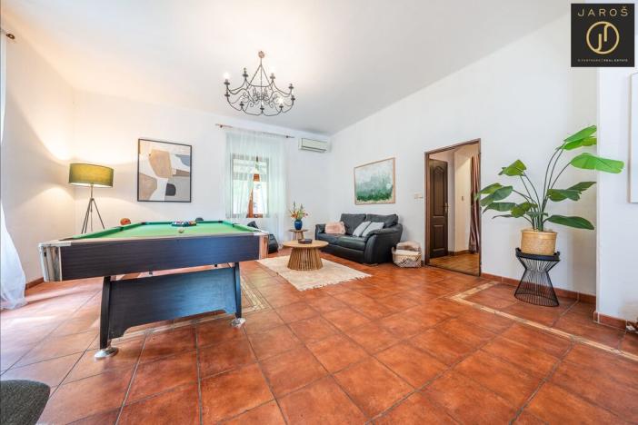 Prodej rodinného domu, Roztoky, 300 m2