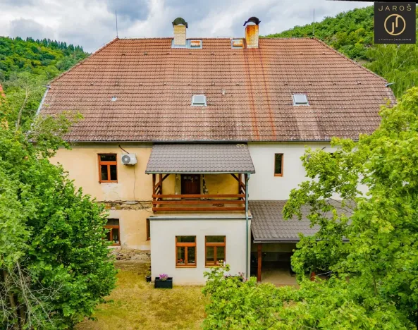 Prodej rodinného domu, Roztoky, 300 m2