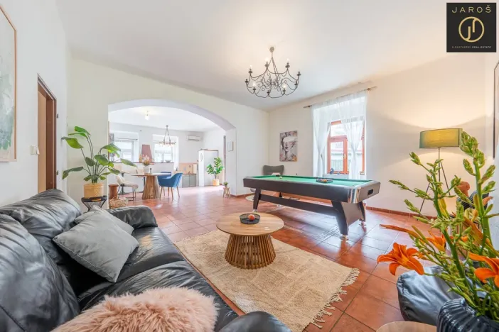 Prodej rodinného domu, Roztoky, 300 m2