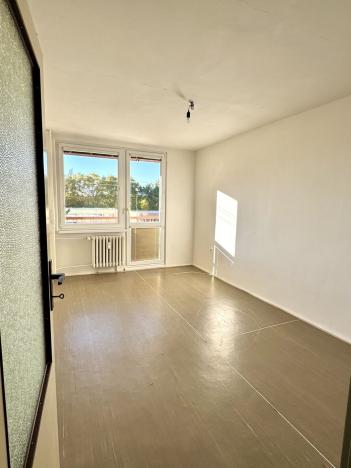 Pronájem bytu 2+1, Pardubice - Zelené Předměstí, nábřeží Závodu míru, 53 m2