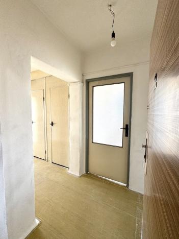 Pronájem bytu 2+1, Pardubice - Zelené Předměstí, nábřeží Závodu míru, 53 m2