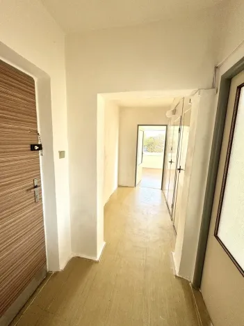 Pronájem bytu 2+1, Pardubice - Zelené Předměstí, nábřeží Závodu míru, 53 m2