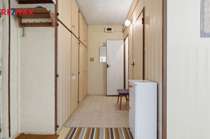 Prodej bytu 1+1, Karlovy Vary, Krymská, 28 m2