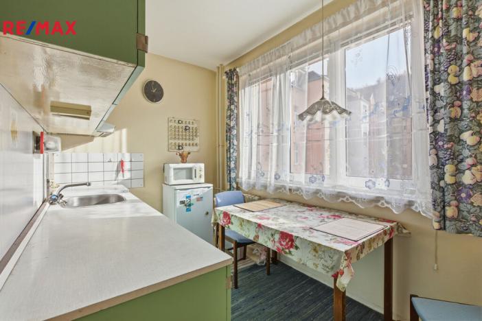 Prodej bytu 1+1, Karlovy Vary, Krymská, 28 m2