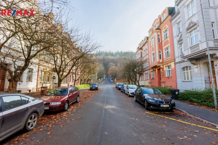 Prodej bytu 1+1, Karlovy Vary, Krymská, 28 m2