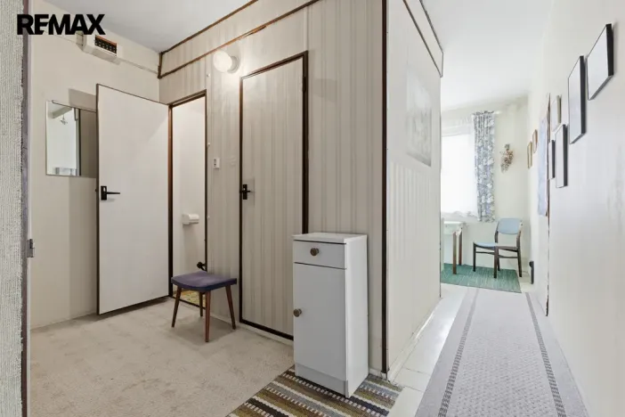 Prodej bytu 1+1, Karlovy Vary, Krymská, 28 m2