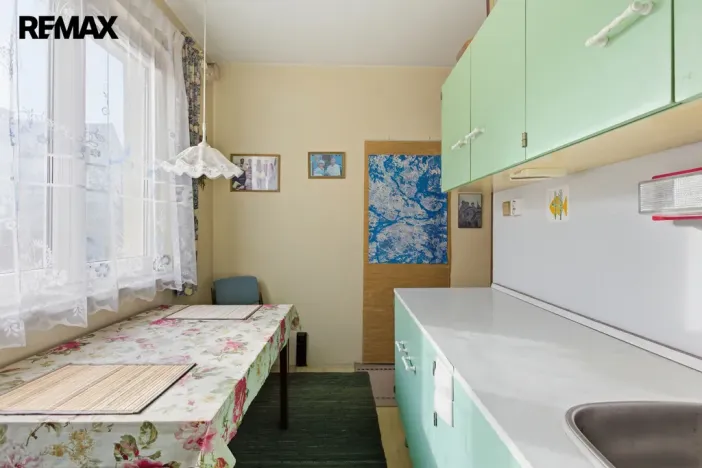 Prodej bytu 1+1, Karlovy Vary, Krymská, 28 m2