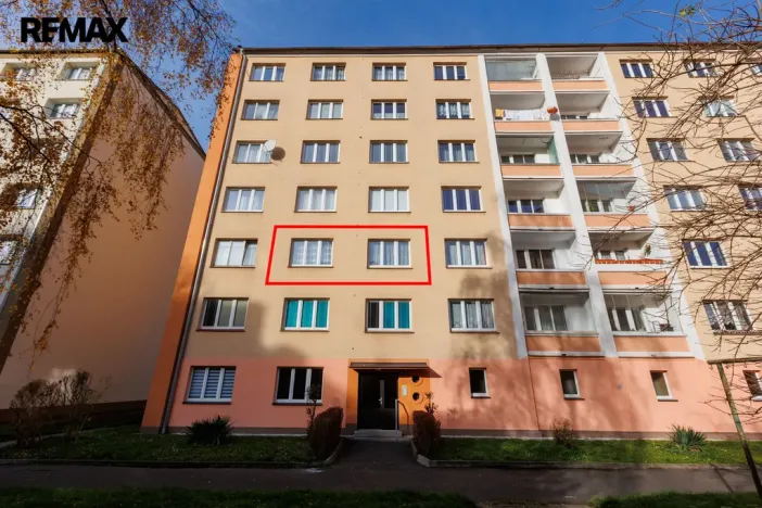 Prodej bytu 1+1, Karlovy Vary, Krymská, 28 m2