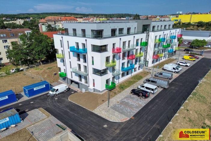 Pronájem bytu 2+kk, Znojmo, Vrbkova, 62 m2