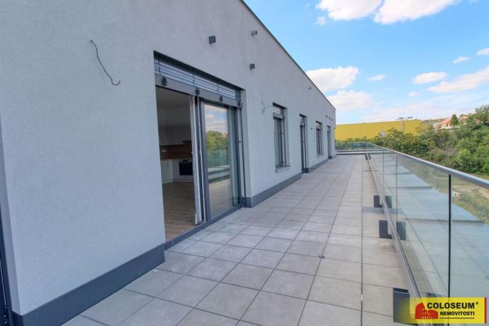 Pronájem bytu 2+kk, Znojmo, Vrbkova, 62 m2