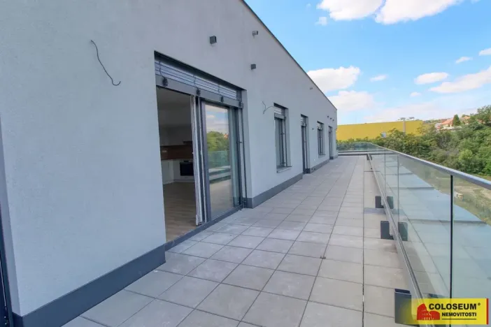 Pronájem bytu 2+kk, Znojmo, Vrbkova, 62 m2