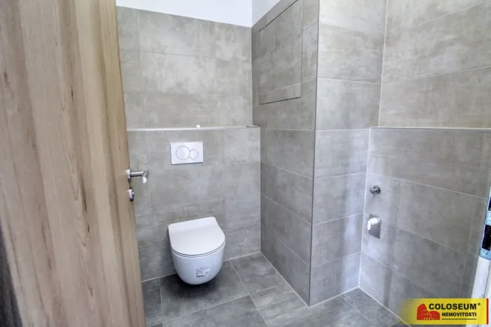 Pronájem bytu 2+kk, Znojmo, Vrbkova, 62 m2