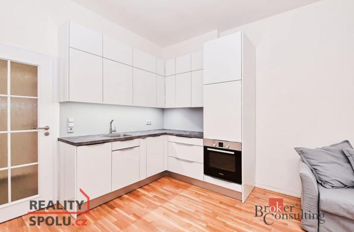 Pronájem bytu 1+kk, Praha - Žižkov, Ondříčkova, 35 m2