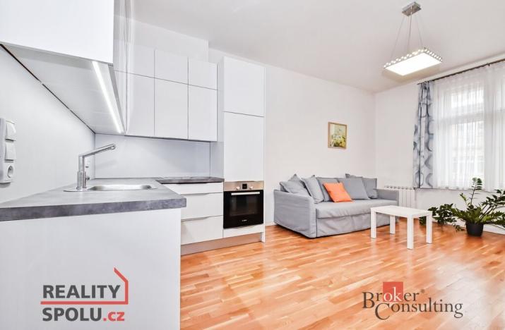 Pronájem bytu 1+kk, Praha - Žižkov, Ondříčkova, 35 m2
