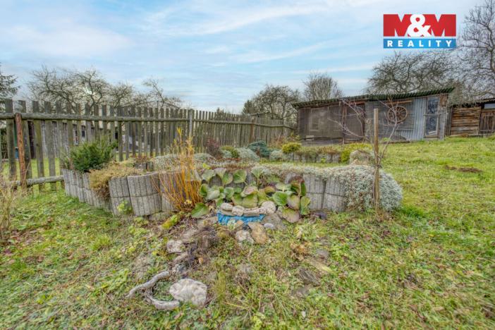 Prodej zahrady, Bochov, 878 m2