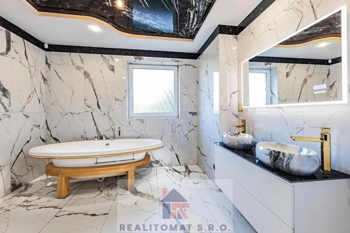 Prodej bytu 4+kk, Praha - Komořany, Pod lesem, 127 m2