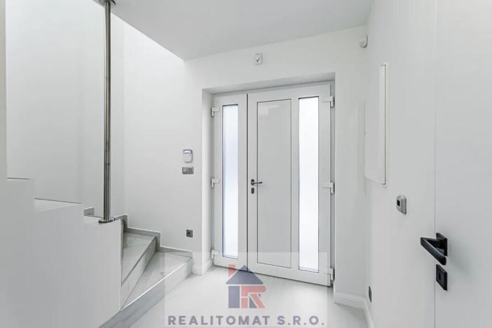 Prodej bytu 4+kk, Praha - Komořany, Pod lesem, 127 m2