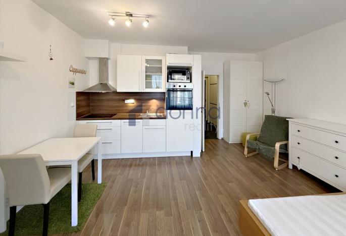 Pronájem bytu 1+kk, Praha, Pavla Beneše, 34 m2