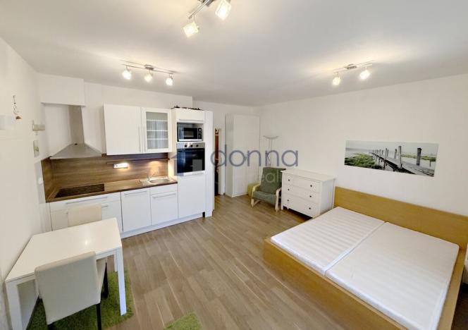 Pronájem bytu 1+kk, Praha, Pavla Beneše, 34 m2