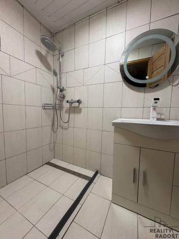 Prodej ubytování, Zaječí, Zahradní, 173 m2